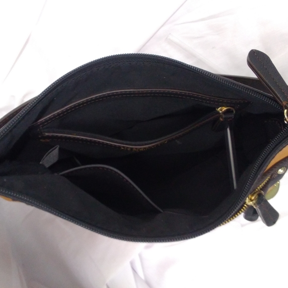 Liz Claiborne Classic Shoulder Bag in Two-Tone Brown § - Picture 11 of 13